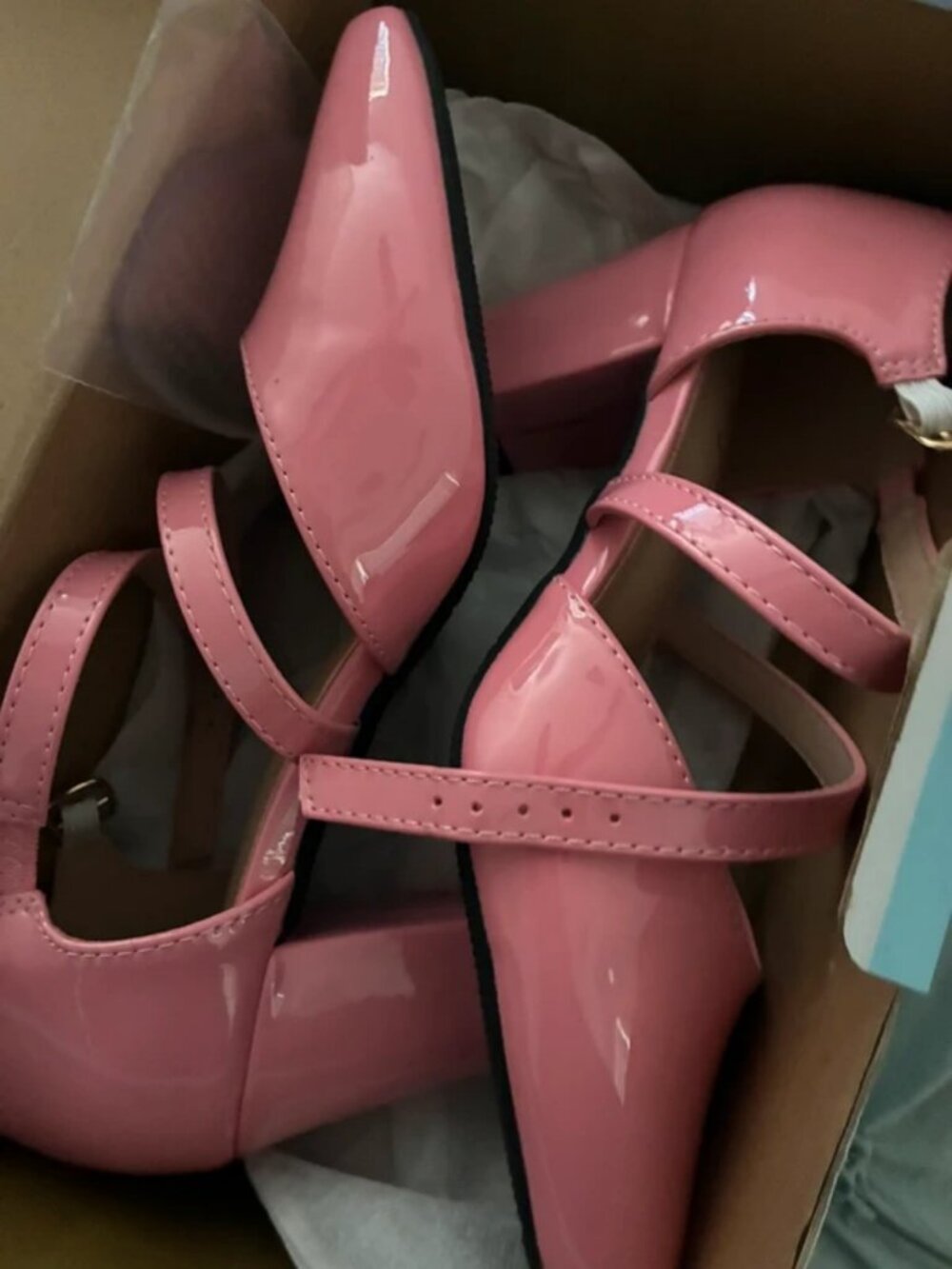 6.5 Heels - Picture 3 of 3